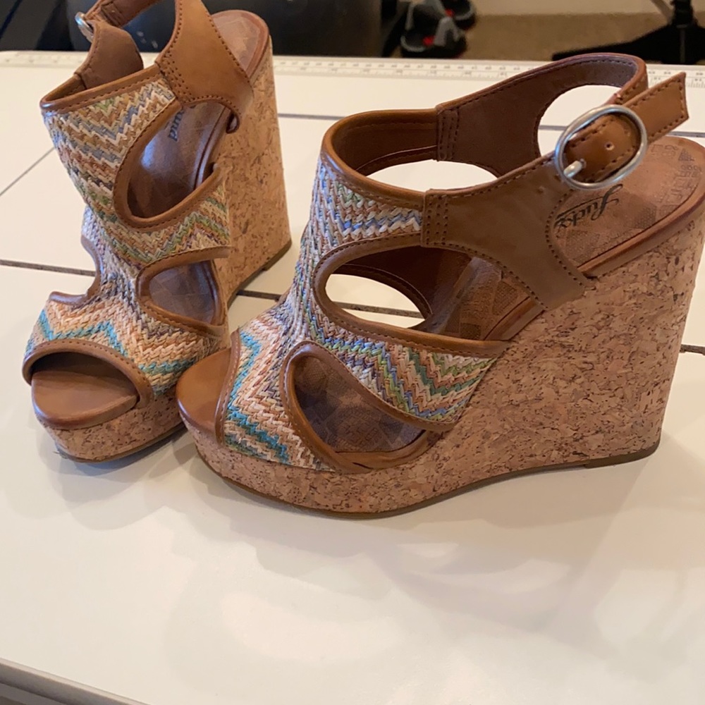 Lucky brand wedges